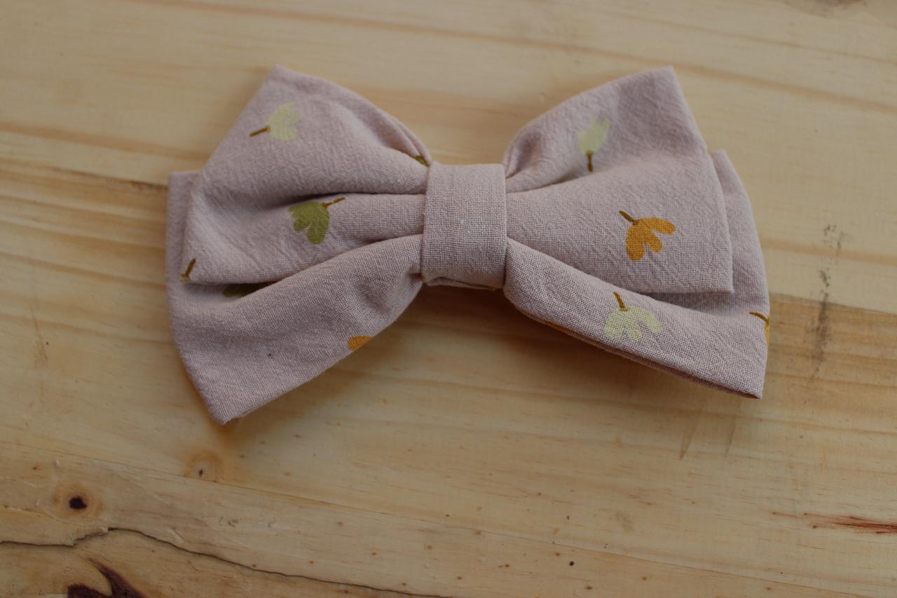 Bow Vintage Tulip